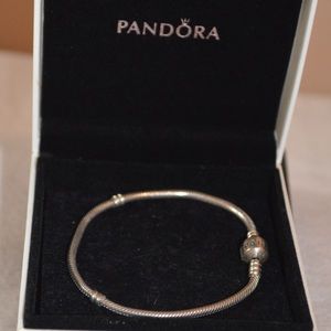 ⛔️SOLD⛔️ Pandora Bracelet